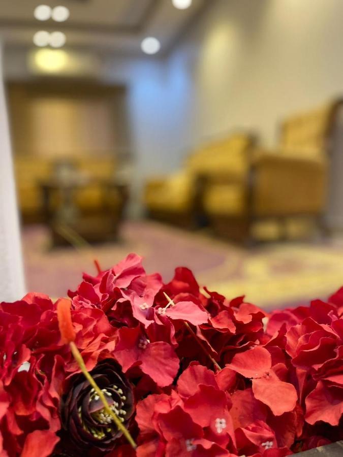سويت روز العلا للشقق المفروشة Sweet Rose Al Ula Organizing Tours Exteriör bild